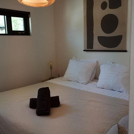 Modern Tiny House Op Rustig Watersportpark Villa Elahuizen Exterior photo